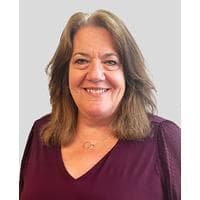 Leslie Vanderwerf at CrossCountry Mortgage - Senior Loan Officer | NMLS #335509 in Bloomington, MN