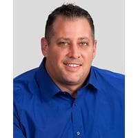 Aaron Reznechek at CrossCountry Mortgage - Senior Loan Officer | NMLS #400959 in Bloomington, MN