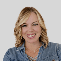 Julia Head at CrossCountry Mortgage - Senior Loan Officer | NMLS #1997701 in Alpharetta, GA