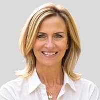 Susanne Dziurgot at CrossCountry Mortgage - Vice President of Mortgage Lending | NMLS #228941 in Deerfield, IL