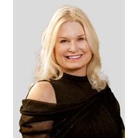 Meredith Munger at CrossCountry Mortgage - Loan Officer | NMLS #2126086 in San Diego, CA