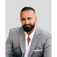 Raphael Bangiyev at CrossCountry Mortgage - Originating Branch Manager | NMLS #219590 in Scottsdale, AZ