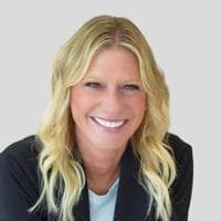 Annie Jones at CrossCountry Mortgage - Outside Loan Originator | NMLS #1970328 in Beavercreek, OH