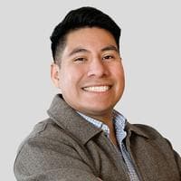 Henry Flores at CrossCountry Mortgage - Originating Branch Manager | NMLS #1948565 in Fairfield, CT
