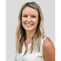 Katie Hollowell at CrossCountry Mortgage - Mortgage Loan Specialist | NMLS #1647510 in Hendersonville, TN
