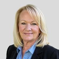 Kathy Graham at CrossCountry Mortgage - Mortgage Loan Officer | NMLS #150692 in Fort Mitchell, KY