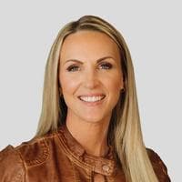 Stephenie Converse at CrossCountry Mortgage - Branch Manager | NMLS #304542 in Yuma, AZ