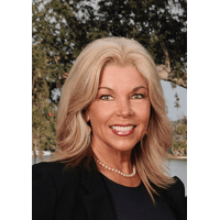 Stacey Grimes at CrossCountry Mortgage - Originating Branch Manager | NMLS #554943 in Panama City, FL