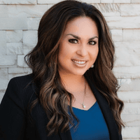 Mayra Tapia at CrossCountry Mortgage - Sr. Loan Officer | NMLS #279146 in Kennewick, WA