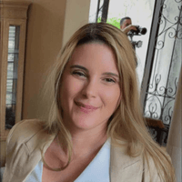 Jennifer Marie Smith at CrossCountry Mortgage - Branch Manager | NMLS #1215018 in Orlando, FL