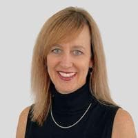 Nichole Johnson at CrossCountry Mortgage - Loan Officer | NMLS #2655558 in Grand Haven, MI