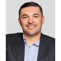 Julio Salinas at CrossCountry Mortgage - Loan Officer | NMLS #1924286 in Edinburg, TX