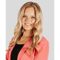 Ashlyn Poole at CrossCountry Mortgage - Loan Officer | NMLS #2070091 in Murfreesboro, TN