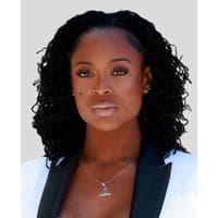 Sierra Taylor at CrossCountry Mortgage - Loan Officer | NMLS #2543967 in San Diego, CA