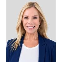 Dee Petee at CrossCountry Mortgage - Senior Loan Officer | NMLS #254821 in Vacaville, CA