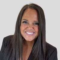 Jessica Reinhart at CrossCountry Mortgage - Senior Loan Officer | NMLS #1179781 in Fort Mitchell, KY