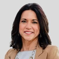 Nicole Rueth at CrossCountry Mortgage - Senior Vice President | NMLS #239840 in Greenwood Village, CO