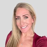 JoeyLynn Devliegher at CrossCountry Mortgage - Loan Officer | NMLS #2771199 in Blue Bell, PA