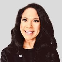 Jen Anderson at CrossCountry Mortgage - Loan Consultant/Advisor | NMLS #380437 in El Segundo, CA