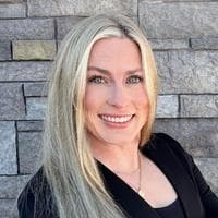 Courtney Ruzick at Veterans Lending Group - Loan Officer | NMLS #2709730 in Fort Walton Beach, FL