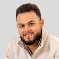Omar Vazquez at CrossCountry Mortgage - Loan Officer | NMLS #2445533 in Grand Junction, CO