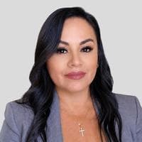 Veronica Ramirez Alba at CrossCountry Mortgage - Loan Officer | NMLS #2310393 in Danville, CA