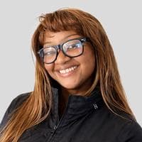 Rayven Holloway at CrossCountry Mortgage - Loan Officer | NMLS #2810875 in Cincinnati, OH