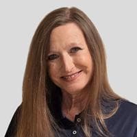 Rebecca Molnar at CrossCountry Mortgage - Loan Officer | NMLS #185523 in Sarasota, FL