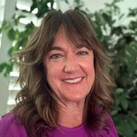 Tracy Martschinske at Veterans Lending Group - Loan Originator | NMLS #2807015 in Fort Walton Beach, FL