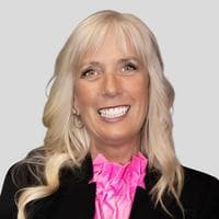 Laurel Keane at CrossCountry Mortgage - Mortgage Consultant | NMLS #132280 in Seattle, WA