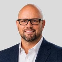 Ryan Valentine at CrossCountry Mortgage - Loan Officer, Sales Manager | NMLS #1396315 in Scottsdale, AZ