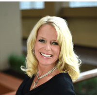 Lisa Neyens at CrossCountry Mortgage - Senior Loan Officer | NMLS #1589958 in Overland Park, KS