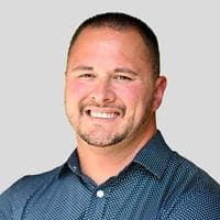 Ronson Martinez at CrossCountry Mortgage - Loan Officer | NMLS #2847937 in Eugene, OR