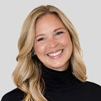 Lindsey Frazier at CrossCountry Mortgage - Senior Loan Officer | NMLS #662154 in Overland Park, KS