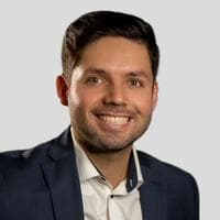 Oscar Gonzalez at CrossCountry Mortgage - Loan Officer | NMLS #1973412 in Reno, NV