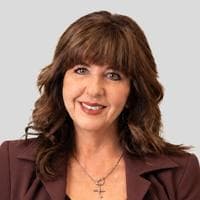 Kimberly Davis at CrossCountry Mortgage - Loan Officer | NMLS #461544 in Manteca, CA