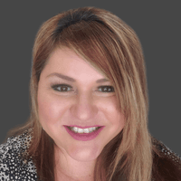 Giselle Hunt - Retail Loan Officer | NMLS# 263645 in El Centro, CA