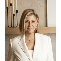 Keri Burgess - Broker Associate in Stuart, FL