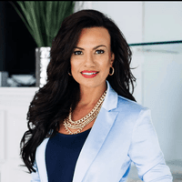 Angela Lista in Sarasota, FL