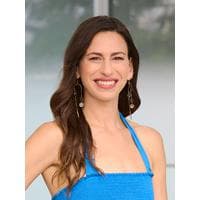 Sydney Blumstein - licensed associate re broker in New York, NY