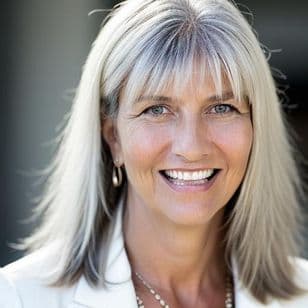 Theresa Bastian - Gallery Photo