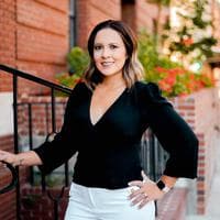 New American Funding - Valerie Damian - Loan Consultant | NMLS # 1425372 in Greenwood Village, CO
