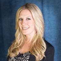 New American Funding - Andrea Stark - Transitional Loan Coordinator | NMLS # 375142 in Santa Ana, CA