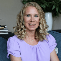 New American Funding - Amber Lampe - Sr. Loan Consultant | NMLS # 408908 in West Des Moines, IA