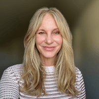 New American Funding - Noelle Freeland - Vice President of Residential Lending | NMLS # 137893 in Northbrook, IL