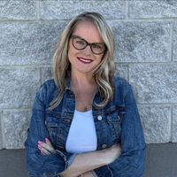 Niki Marich - LOAN CONSULTANT | NMLS# 132583 in Broadview Heights, OH