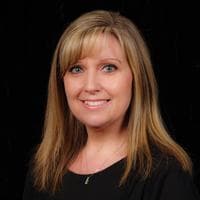 New American Funding - Sara Trujillo - Loan Consultant | NMLS # 892373 in Englewood, CO