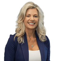 New American Funding - Lori Wolff - Regional Marketing Manager | NMLS # 297352 in Saint Louis, MO