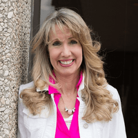 New American Funding - Robin Ray - Loan Consultant NMLS # 681624 in Maple Grove, MN