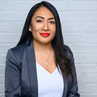 Nayeli Perez - REALTOR in Aurora, IL